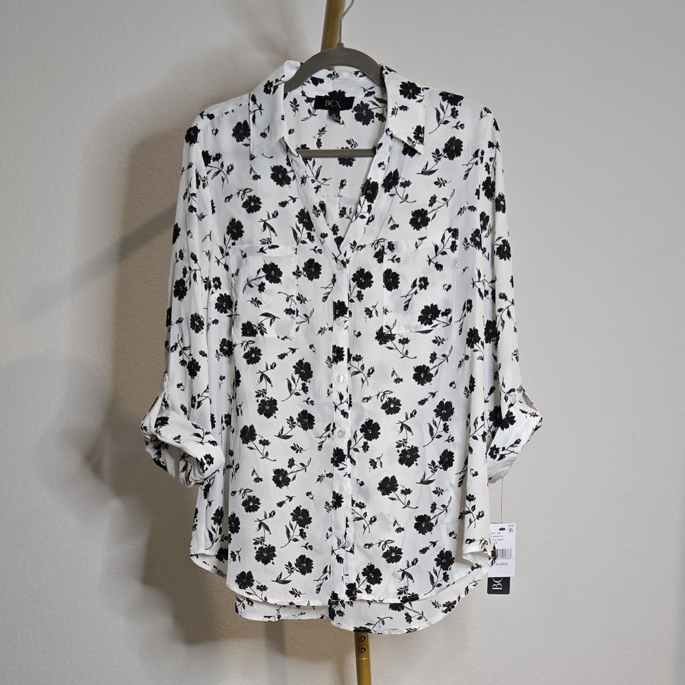 NWT BCX Black and White Floral Button Down Shirt